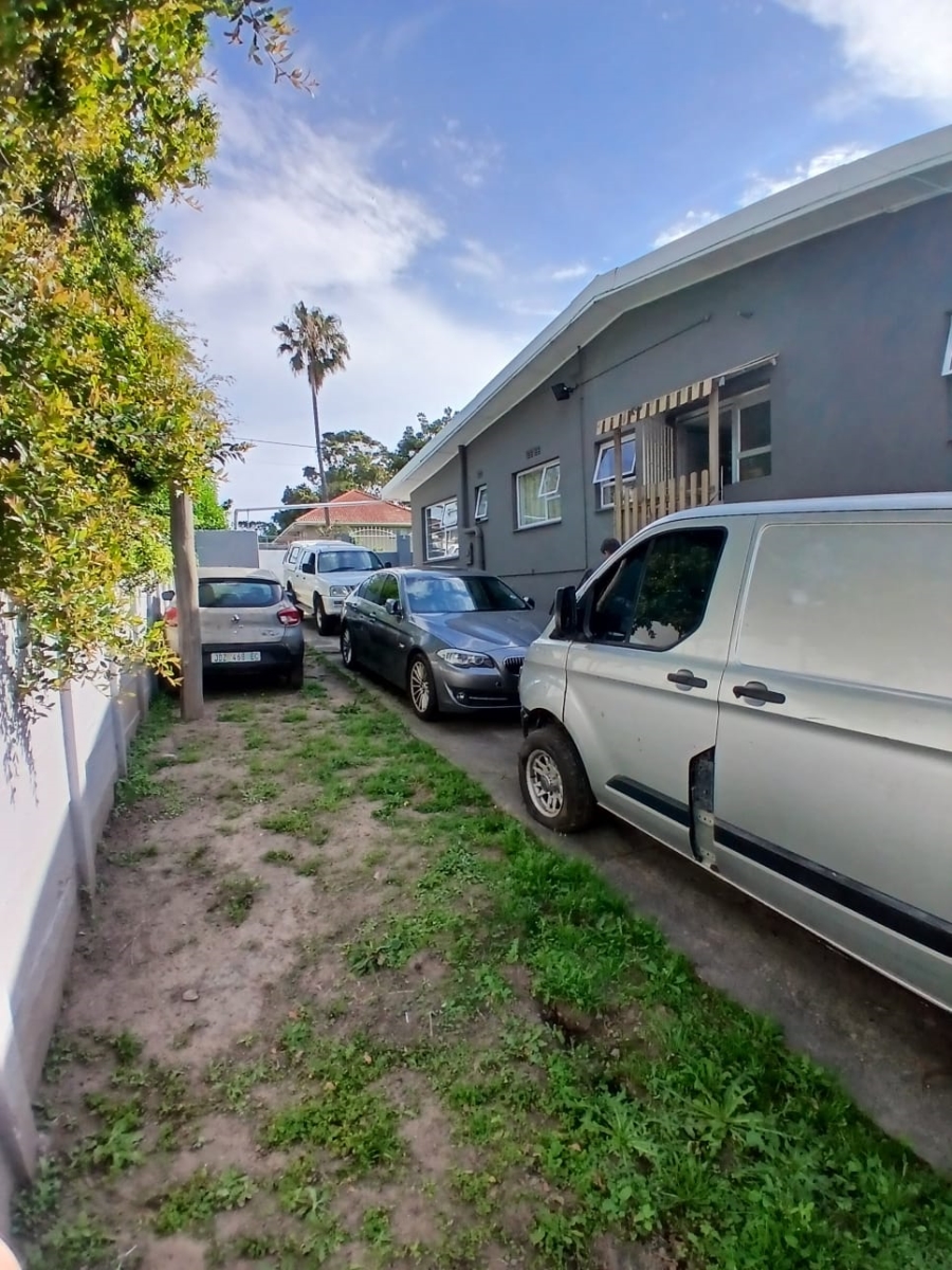 3 Bedroom Property for Sale in Amalinda Eastern Cape